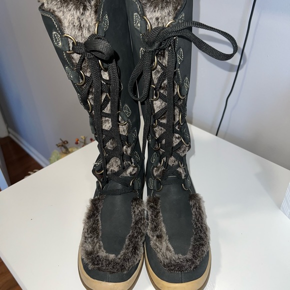 TIMBERLAND KICKADILLA Suede Leather Faux Fur Lace up boots. Size 8M - Picture 6 of 14